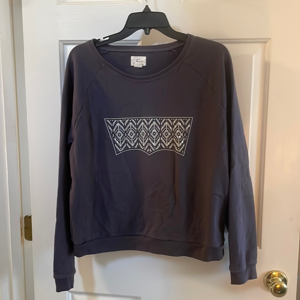 Levi’s women’s crew neck sweatshirt